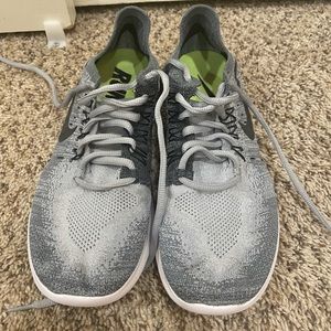 Nike Free Run Flyknit tennis shoes